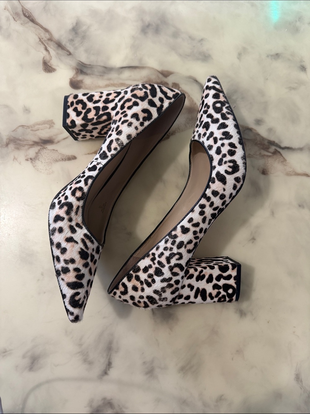 Marc Fisher Leopard Fur Print - Picture 5 of 6